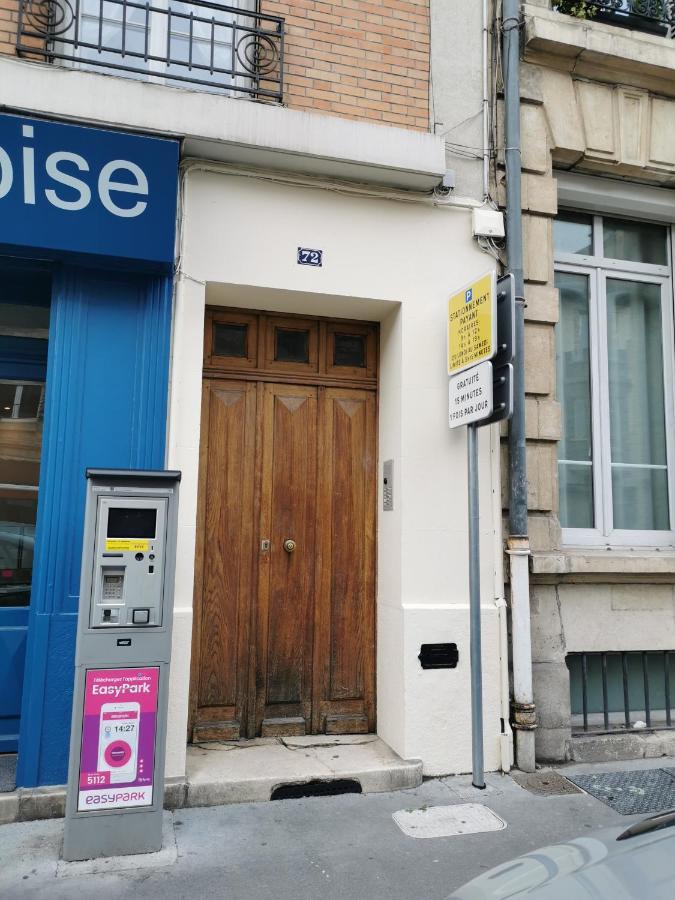 Chez La Reg'- Aux Pieds De La Cathedrale Apartment Reims Exterior photo